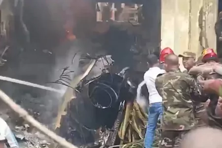 Bangladeshi Air Force Jet Crashes into School, One Dead