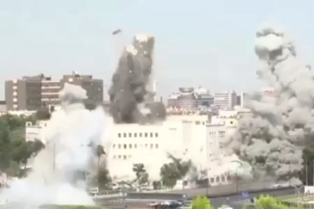Israel Bombs Syrian Government Sites in Damascus